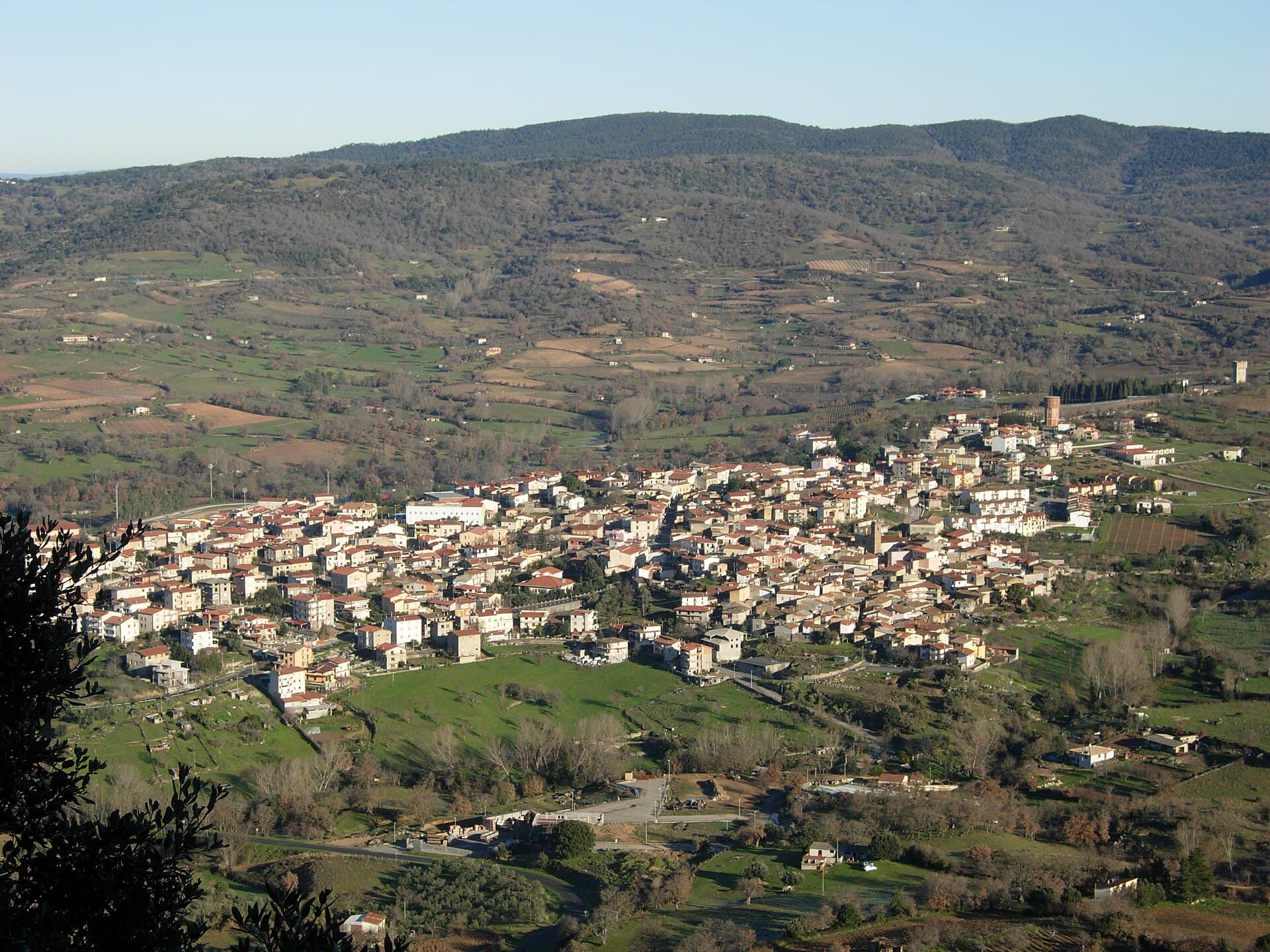 Atzara, borgo del Mandrolisai noto per il vino e i pittori di inizio Novecento