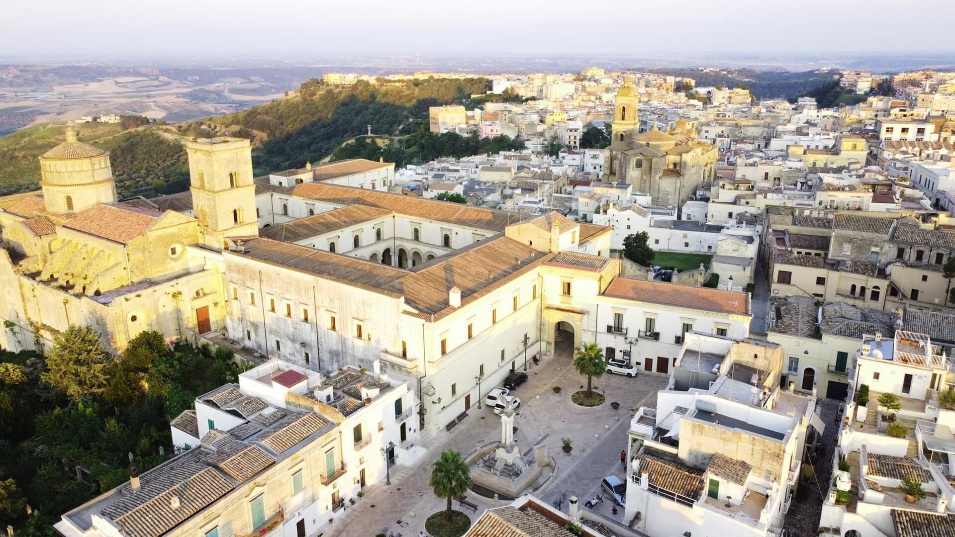 L'Abbazia di San Michele Arcangelo e il borgo di Montescaglioso