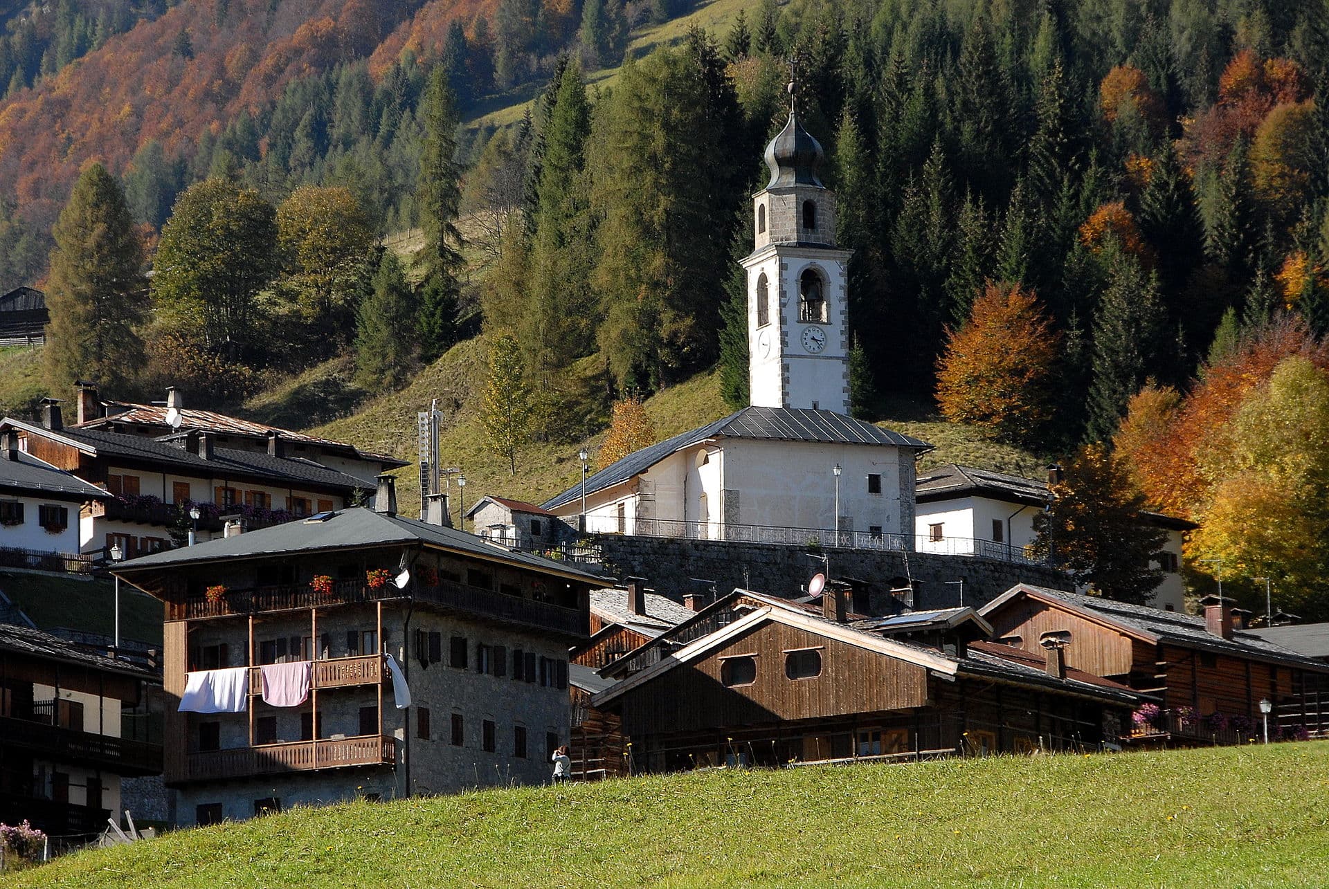 Le case in legno di Sauris di Sotto, nella Carnia