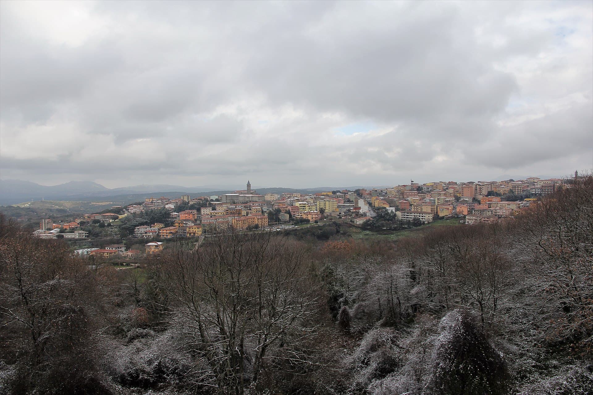 Panorama di Tempio Pausania, capitale del granito in Gallura