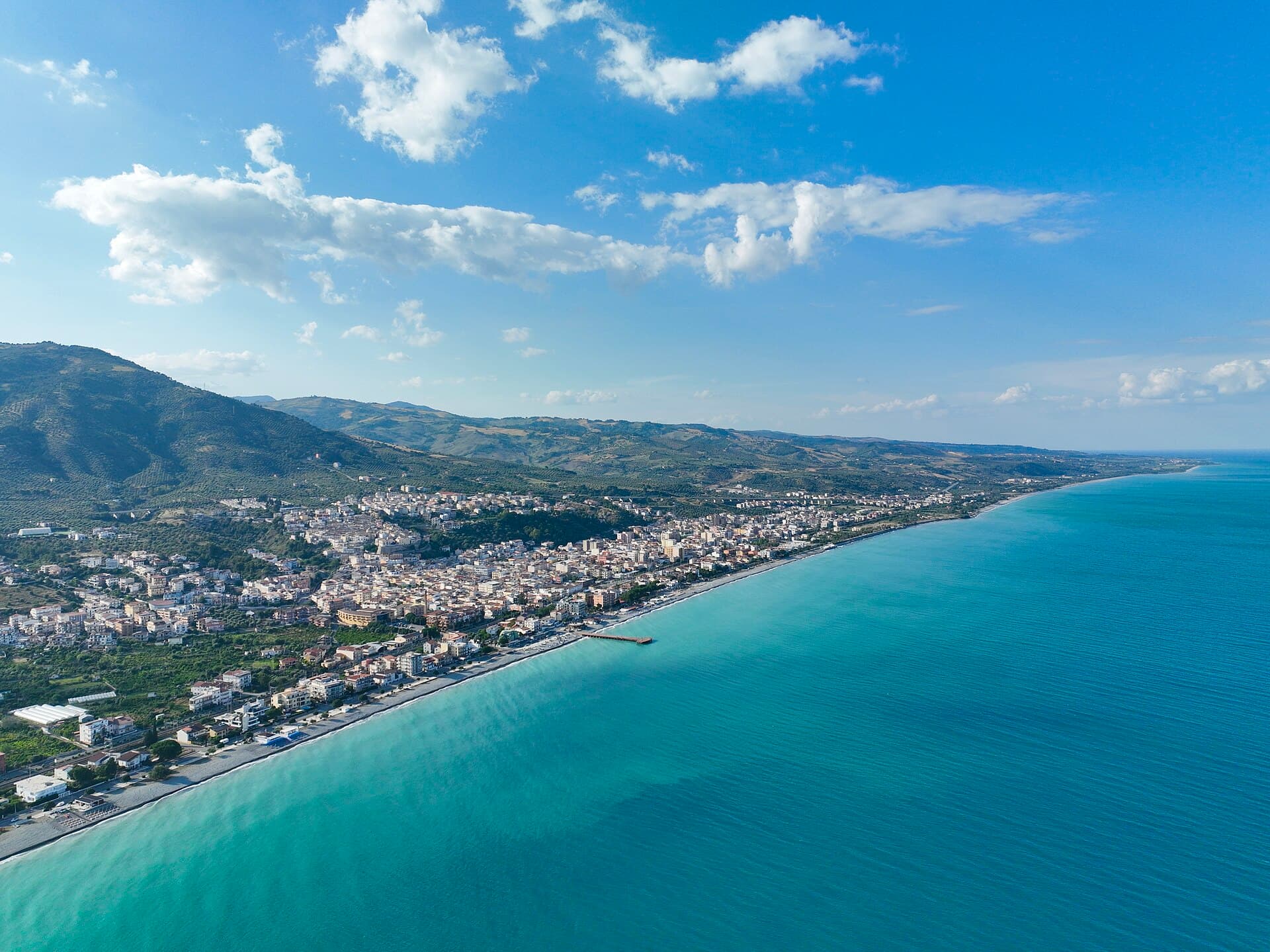 Il borgo di Trebisacce affacciato sull'alto Ionio, nella Sibaritide